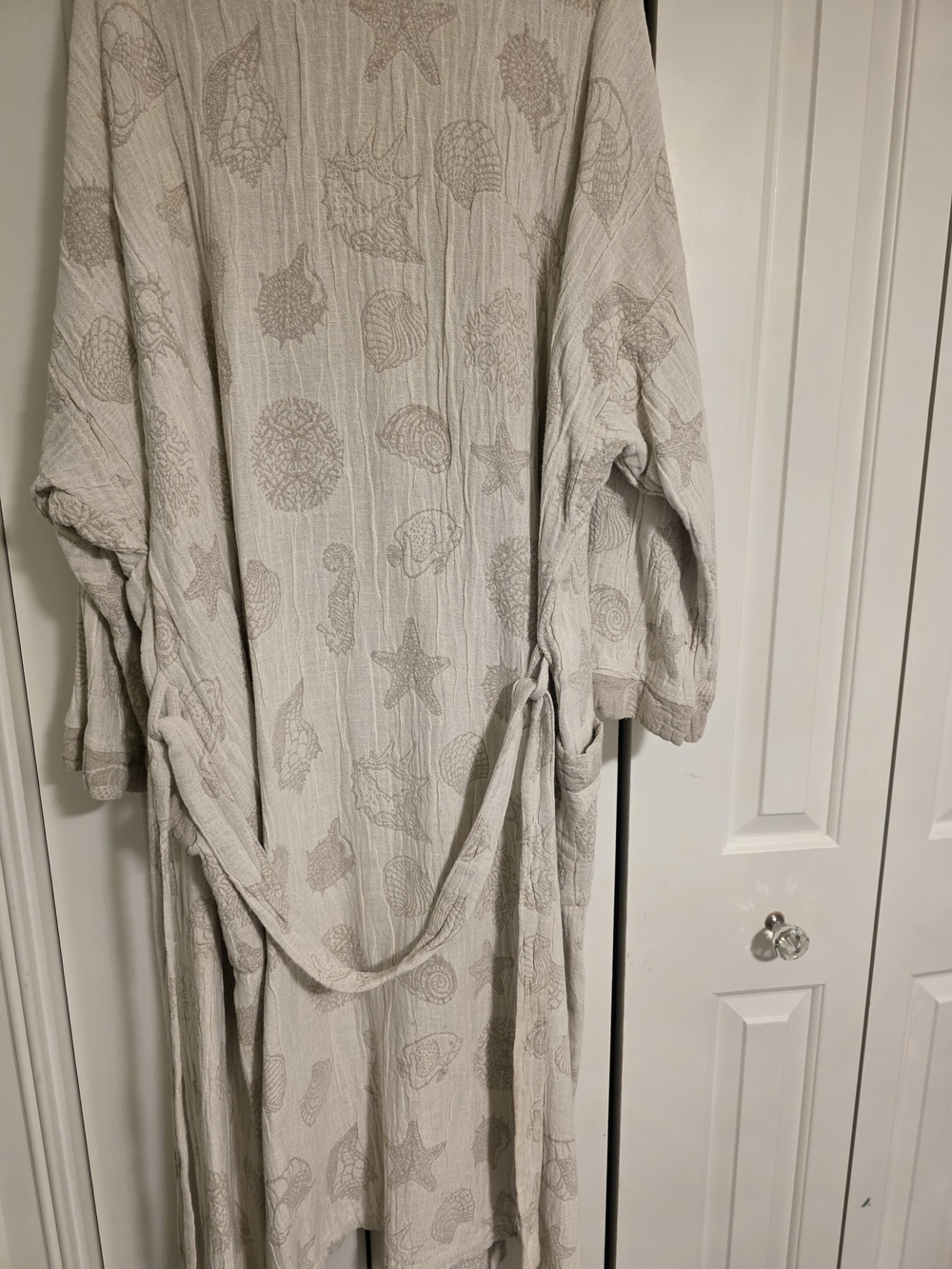 Light Beige Shell-Print Women's Robe